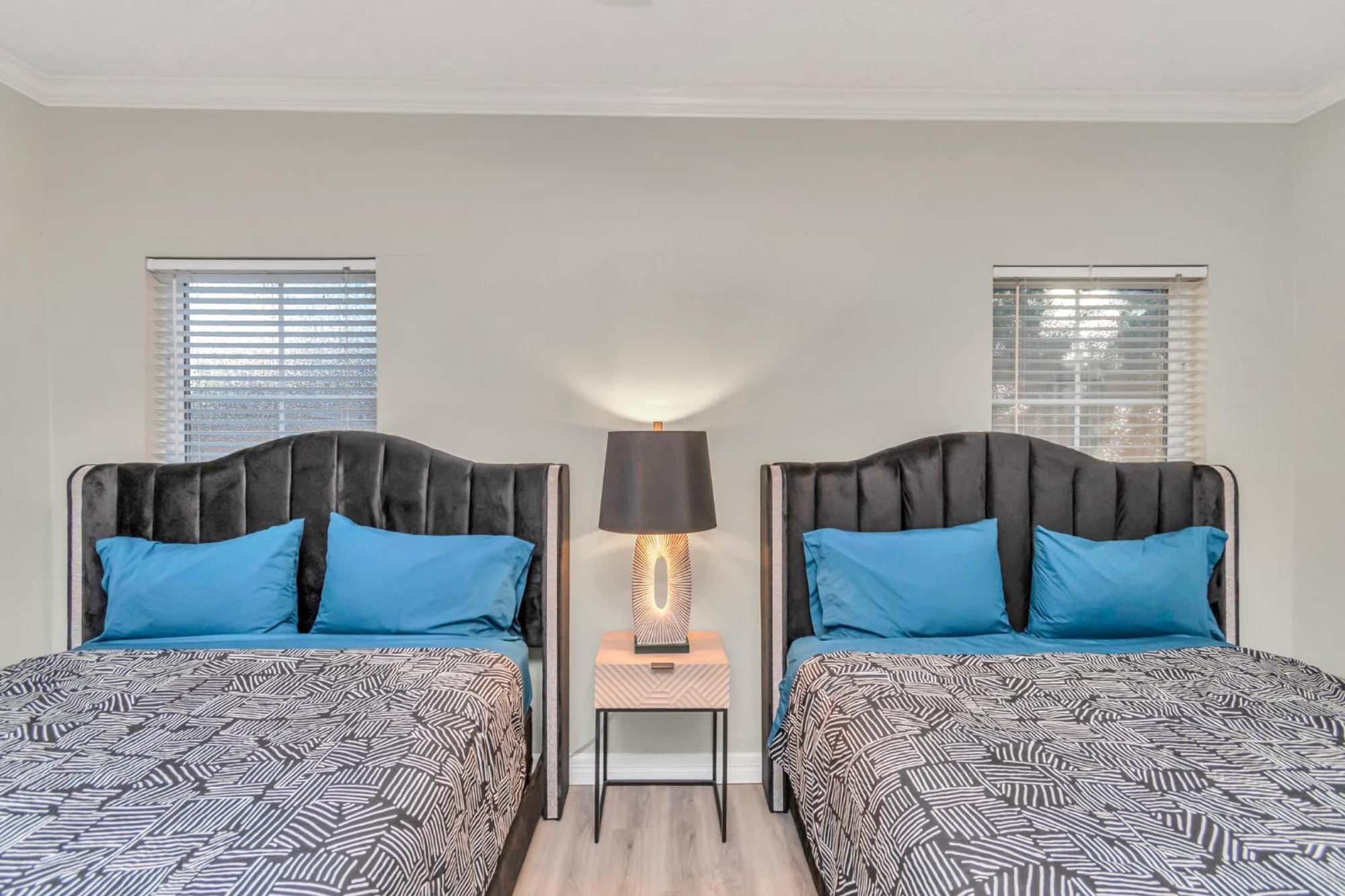1976 Accessiblegem Jacuzzi Sleep13 Chinatown 20Mins Dt Villa Houston Eksteriør billede